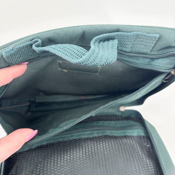 G.H. Bass & Co. Travel Case – Vintage 1970s Green Toiletry Bag, 11"x7"x3" - Picture 7 of 7